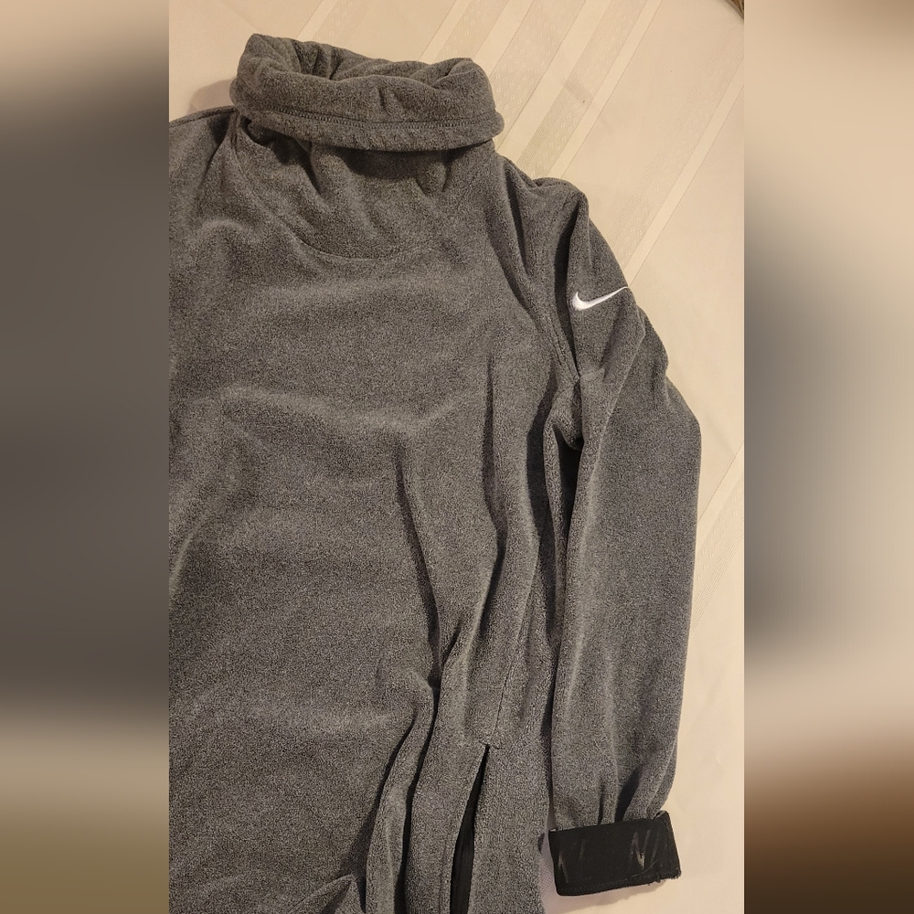 Nike dri fit gray pull over therma fleece size small - Picture 5 of 6